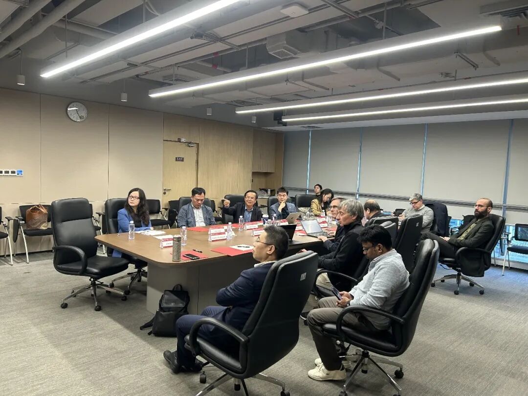 图示：座谈会现场